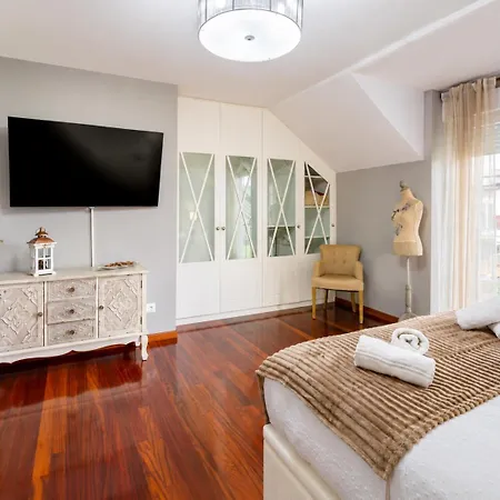 Feriehus Cuetos, Casa 6 Personas Con Jardin Y Parking, A Pocos Minutos De