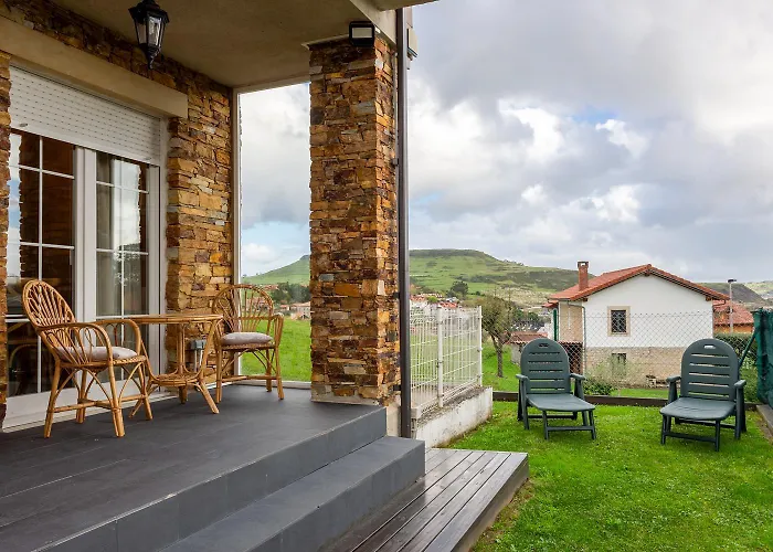 Cuetos, Casa 6 Personas Con Jardin Y Parking, A Pocos Minutos De Hébergement de vacances Suances