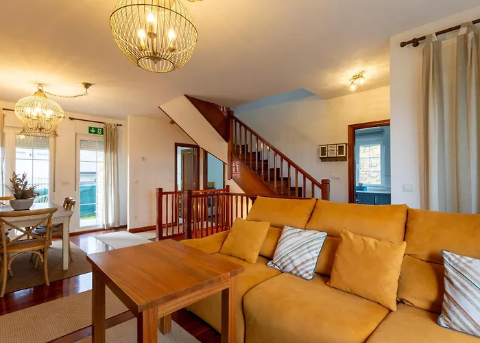 Hébergement de vacances Cuetos, Casa 6 Personas Con Jardin Y Parking, A Pocos Minutos De *