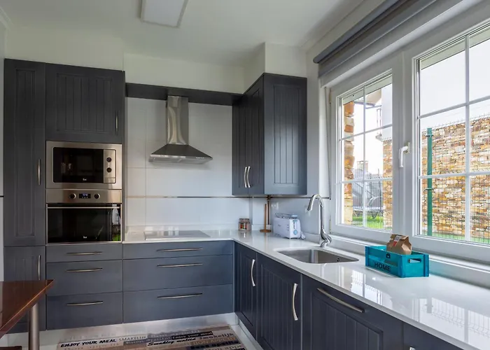 Cuetos, Casa 6 Personas Con Jardin Y Parking, A Pocos Minutos De * Suances