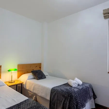 Cuetos, Casa 6 Personas Con Jardin Y Parking, A Pocos Minutos De Suances